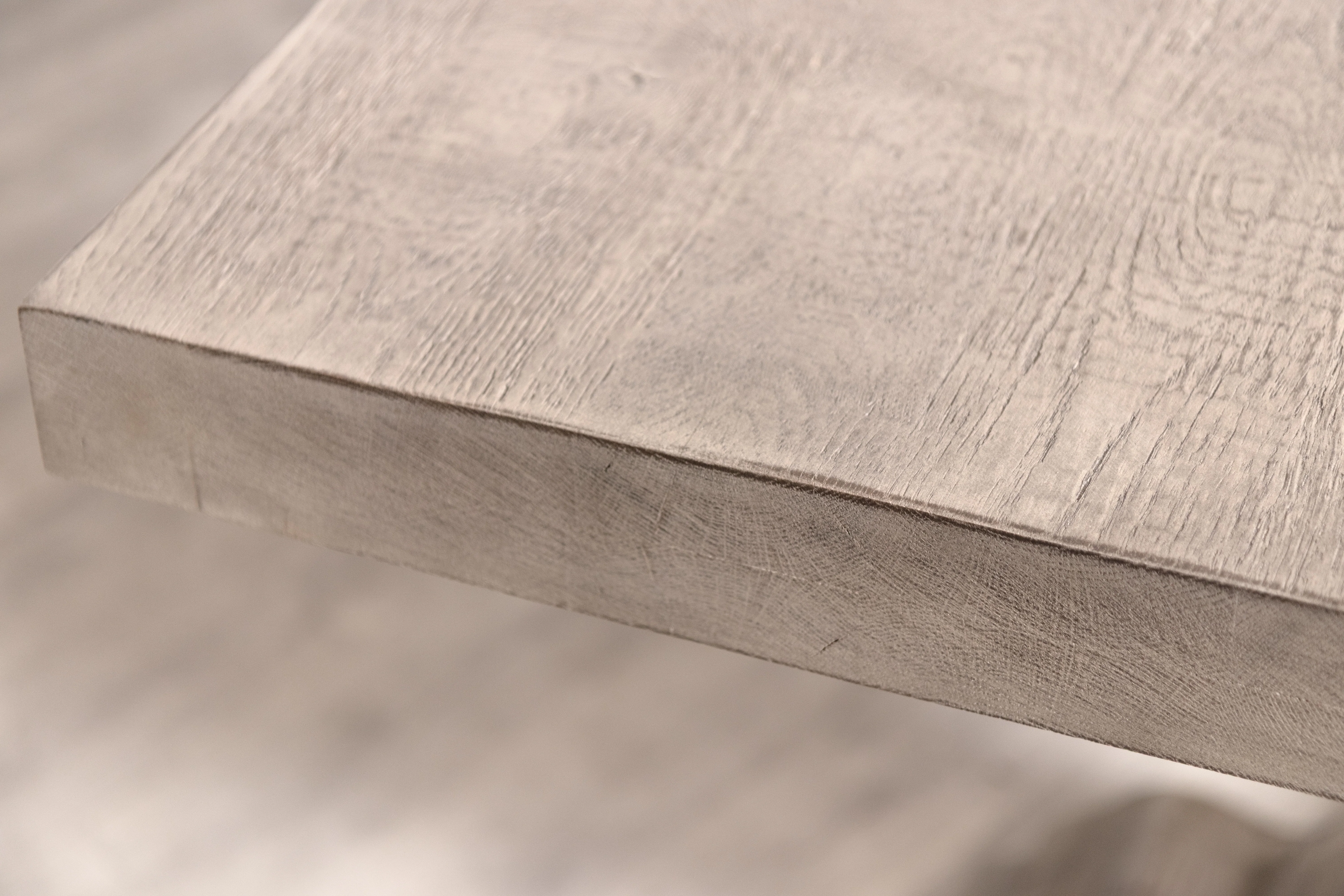 Tavistock Oak Dining Table - SECONDS ITEM - Image 12