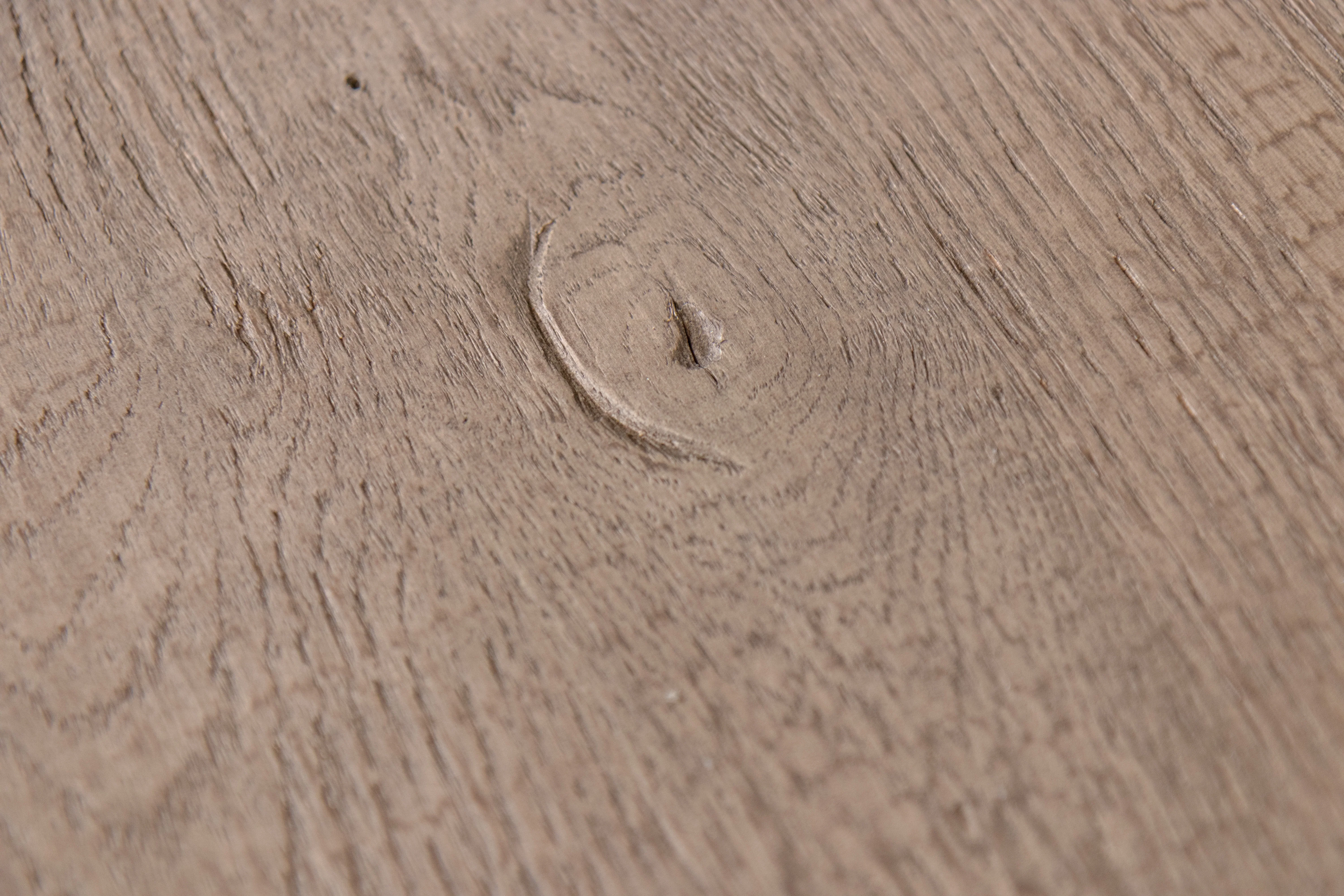 Tavistock Oak Dining Table - SECONDS ITEM - Image 5