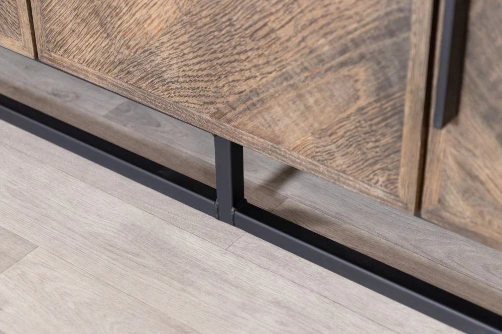 Tiverton Oak Sideboard Range - Image 28