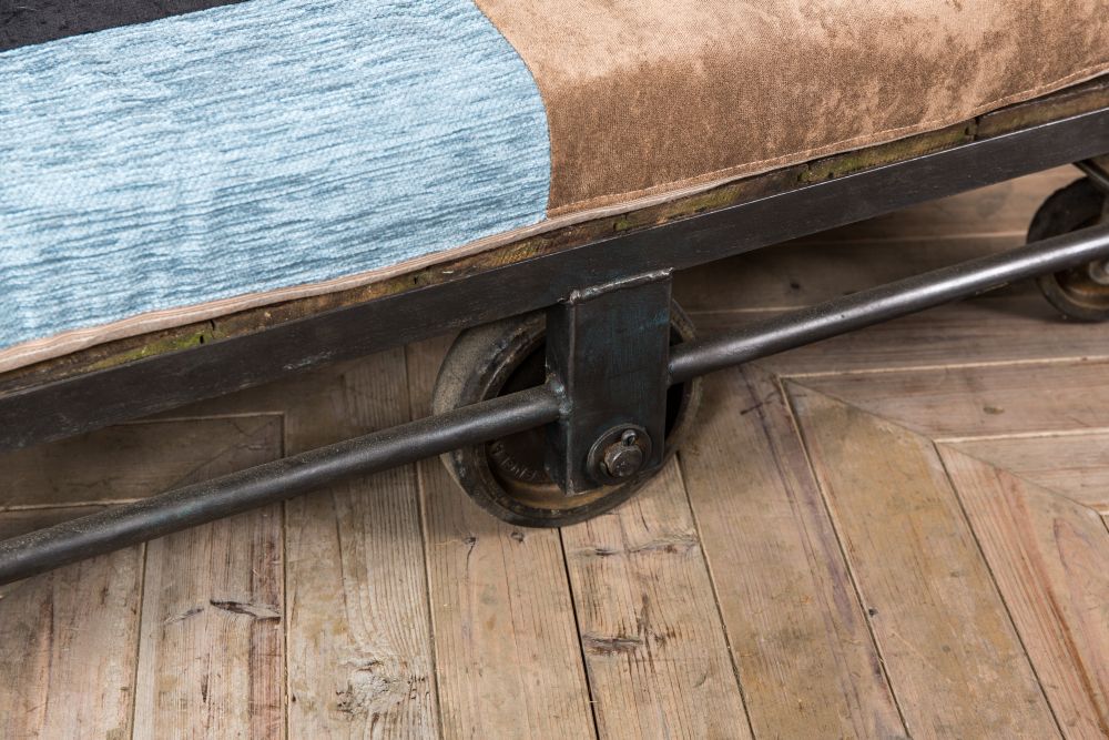 Trolley Sofa - Image 6