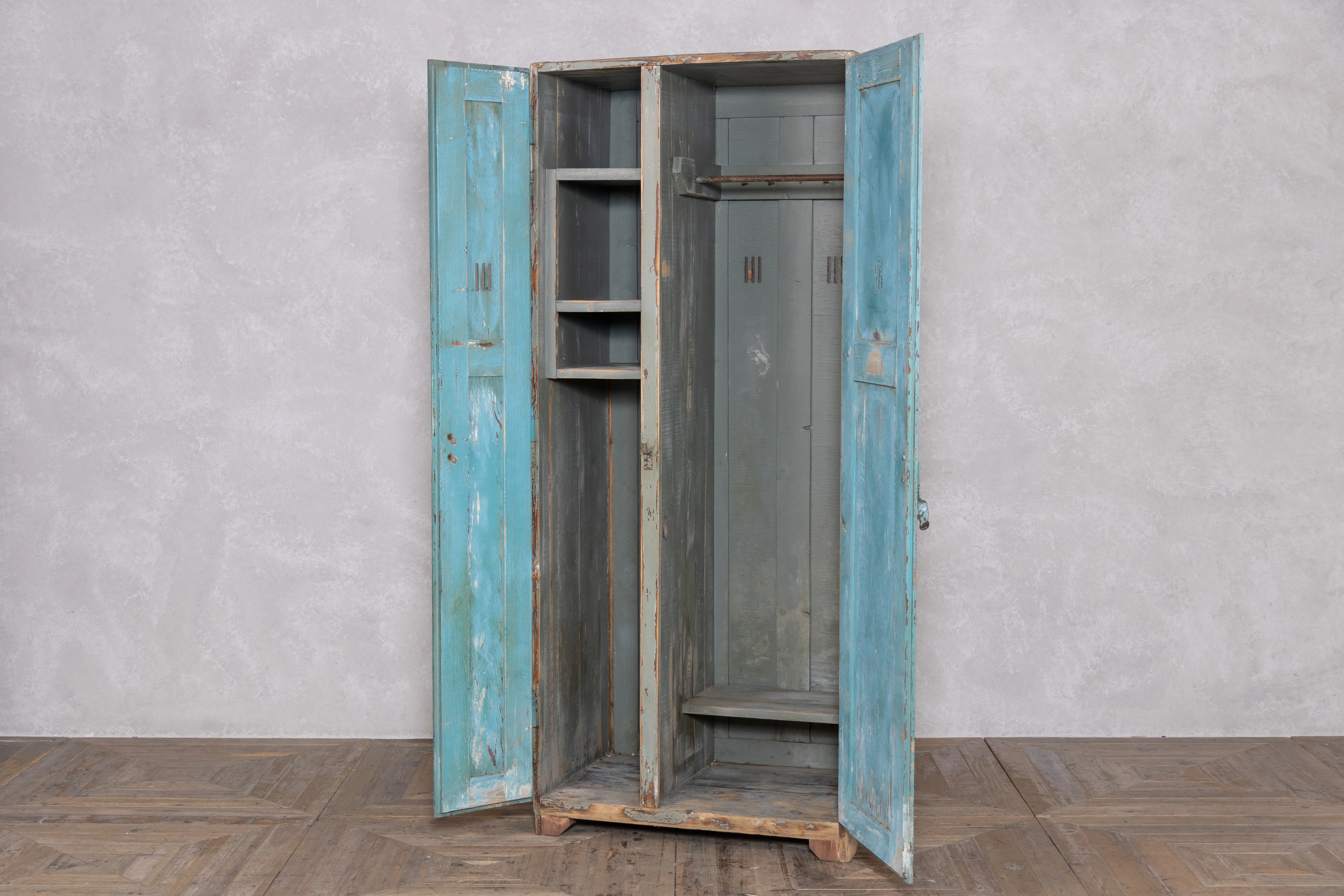 Two Door Distressed Look Timber Lockers - Image 15