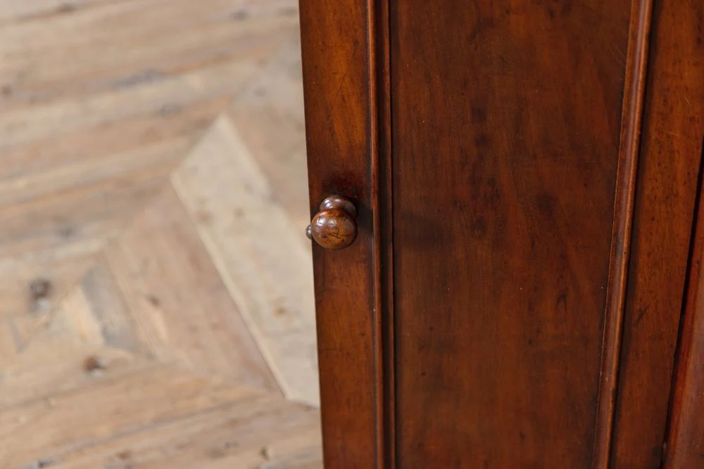 Victorian Mahogany Marble Top Bedside Cupboard - Image 5