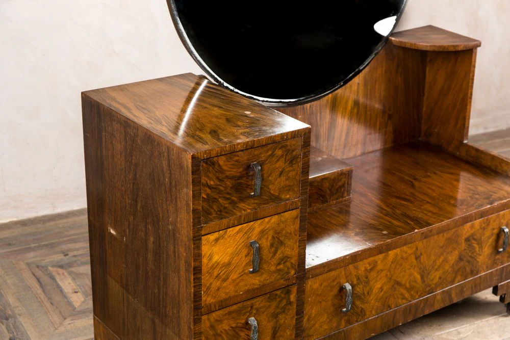 Vintage Art Deco Bedroom Suite - Image 9