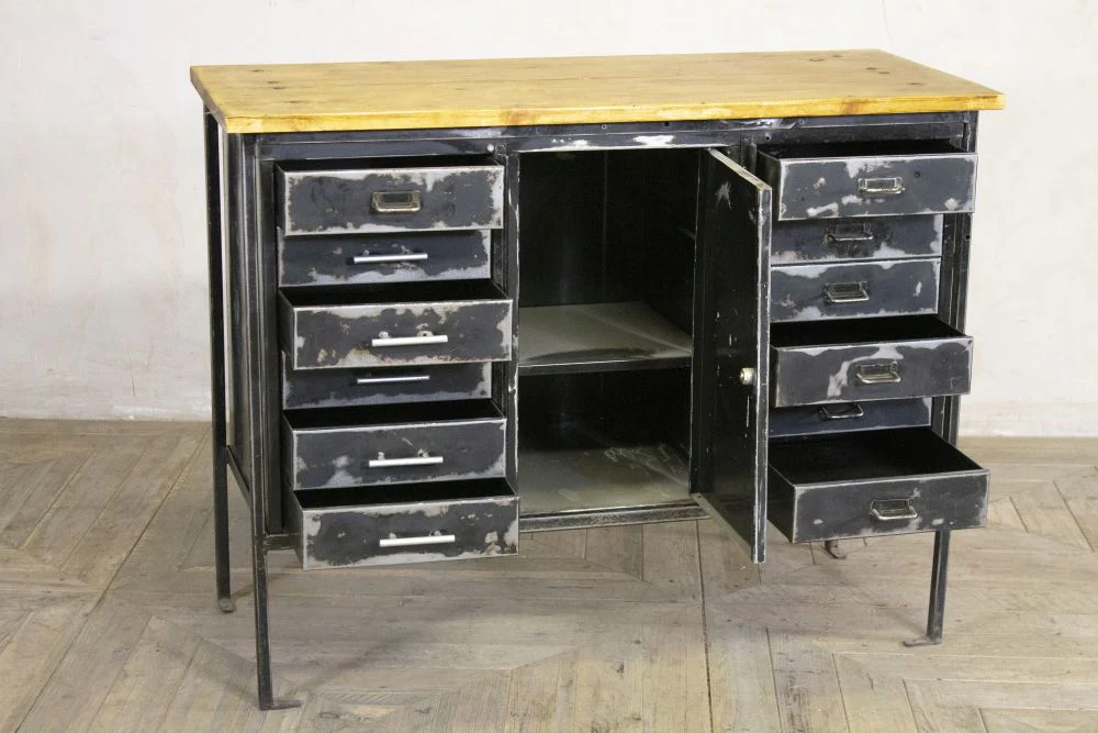Vintage Industrial Office Unit - Image 3