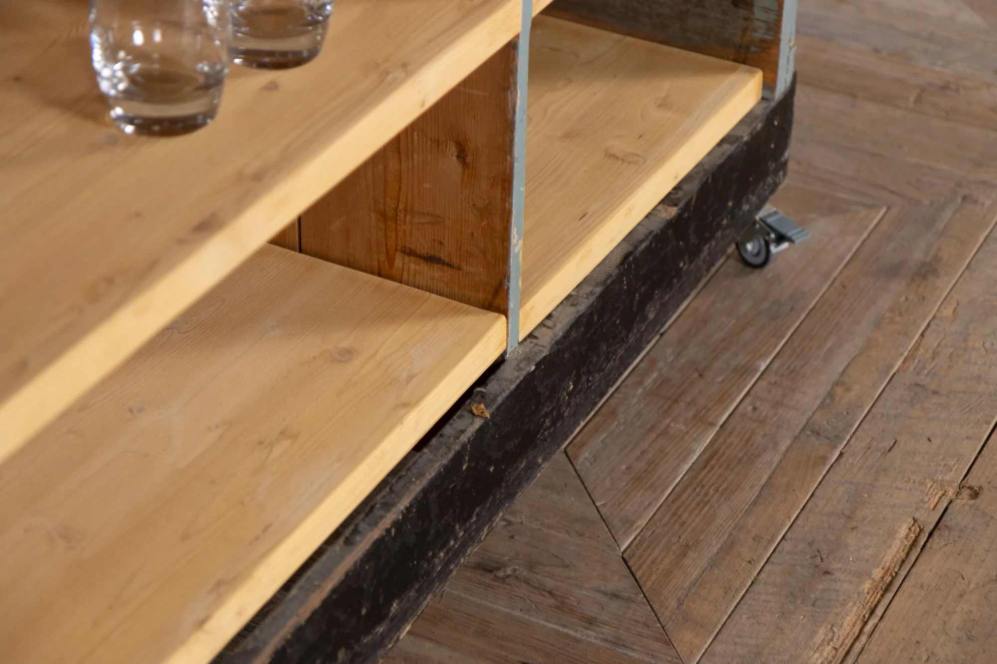 Vintage Kitchen Counter Island - Image 4