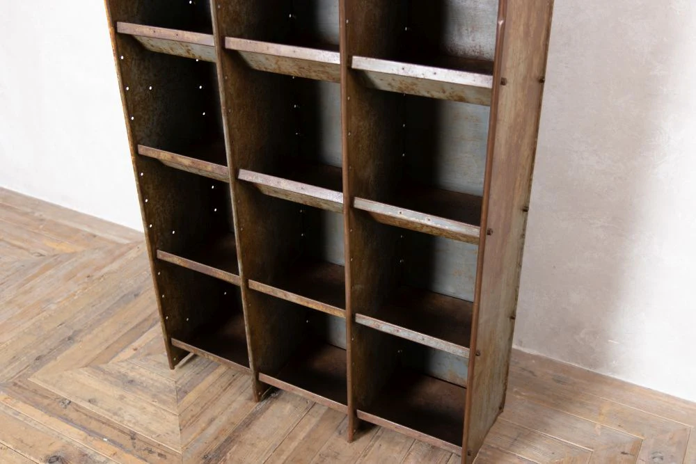 Industrial Pigeonhole Storage Unit - Image 10
