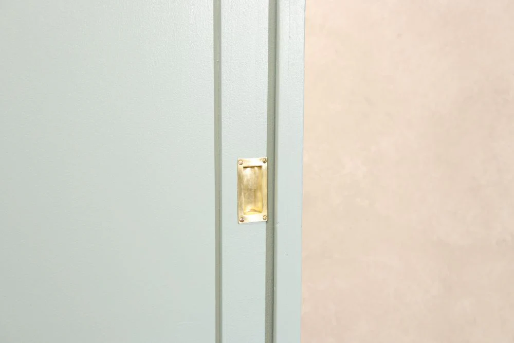 Vintage Pine Sliding Door Kitchen Cupboard - Image 8