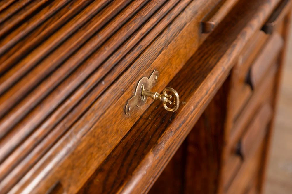1920s Vintage Roll Top Office Desk - Image 7