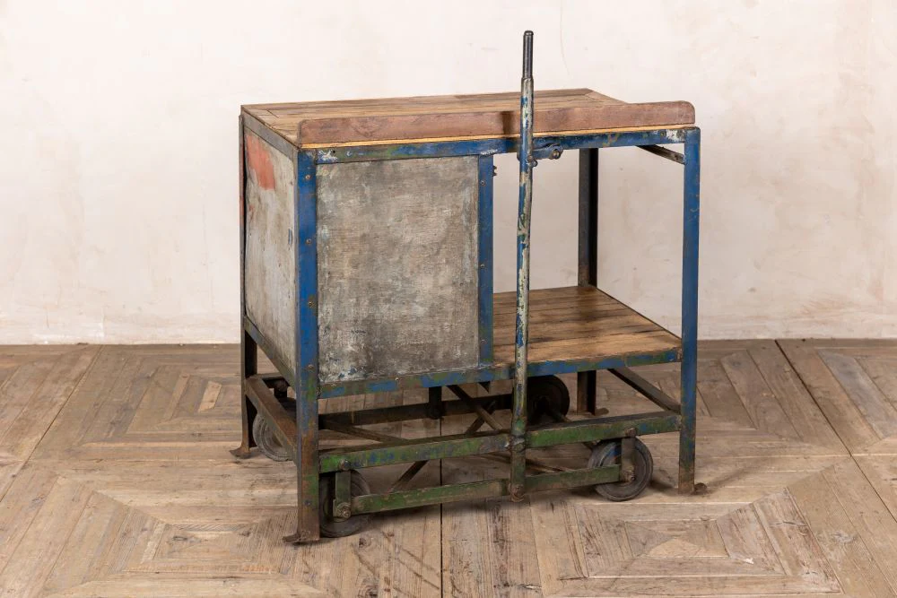 Vintage Serving Station - Image 2