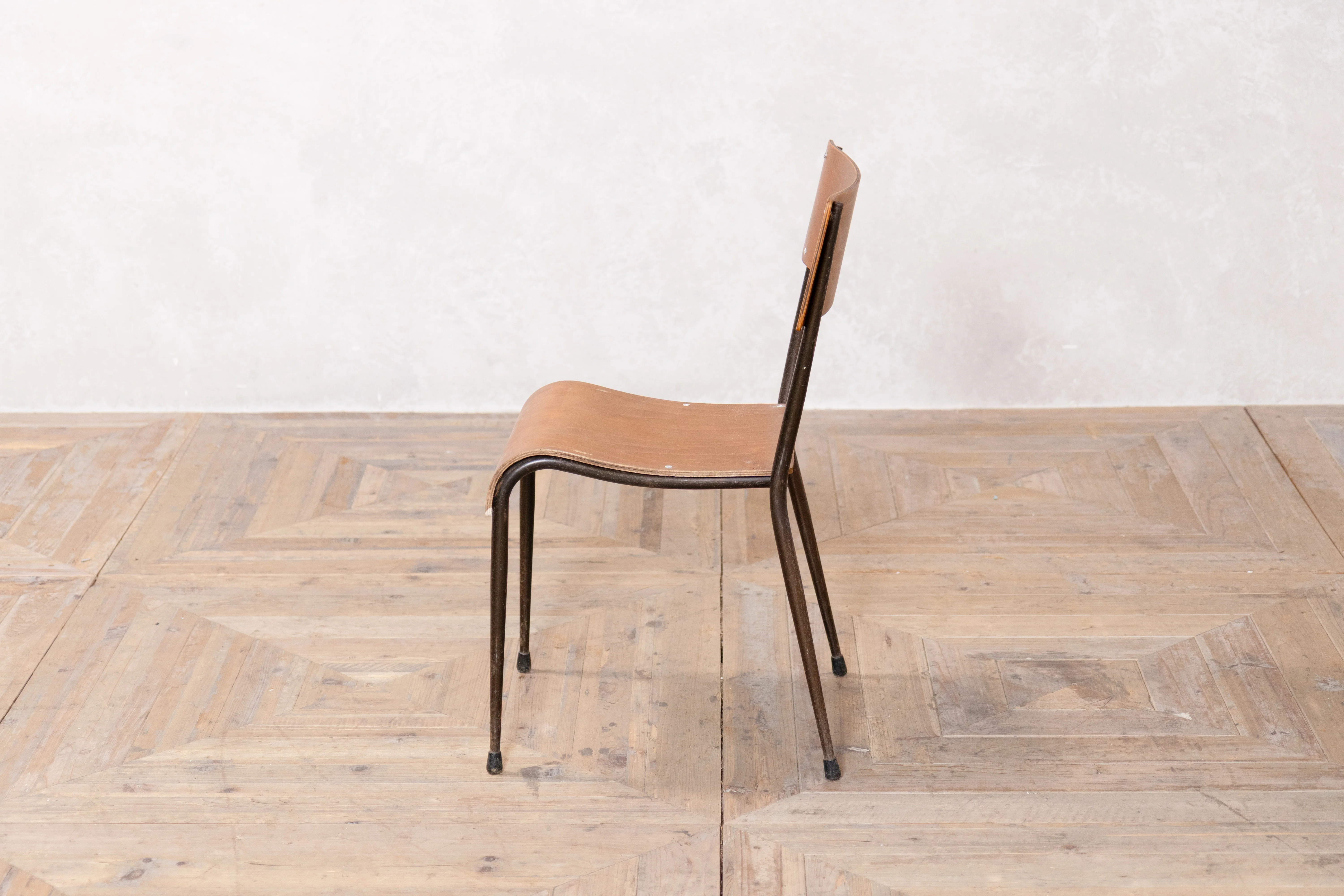 Set of 6 Vintage Plywood Stacking Chairs - Image 5
