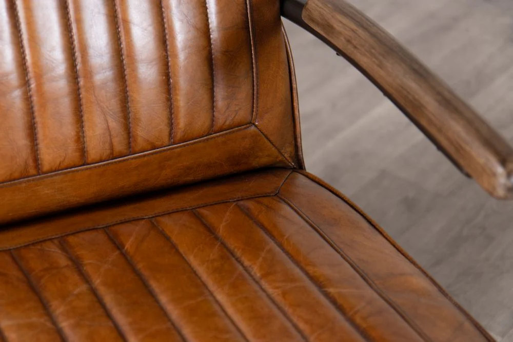 Shard Vintage Style Leather Seating Range - Image 7
