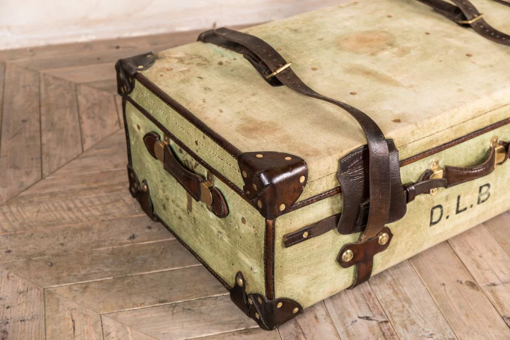 Drew & Sons Vintage Suitcase - Image 6