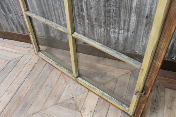 Vintage Window Frame - Image 5