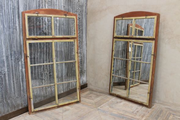 Vintage Window Frame - Image 8